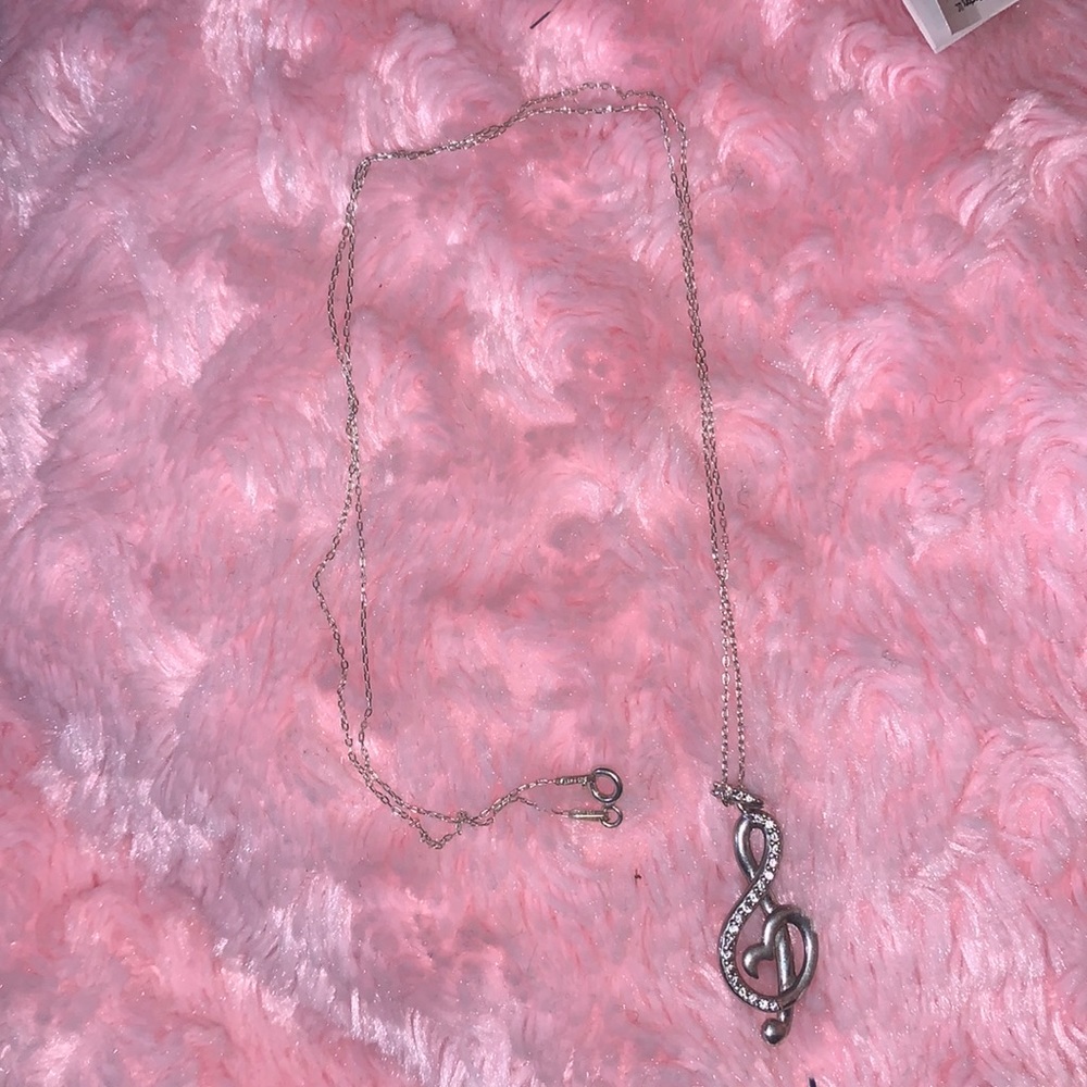 treble cleff heart necklace